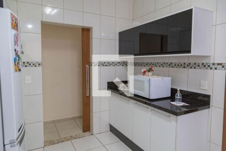 Cozinha de casa à venda com 4 quartos, 237m² em Jardim Munhoz, Guarulhos