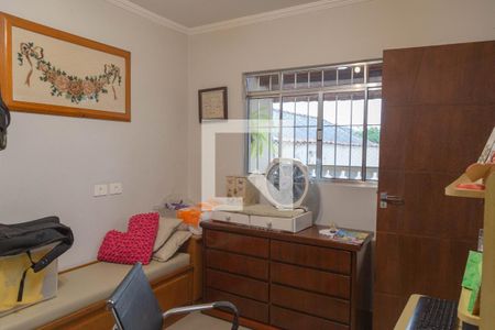 Quarto 2  de casa à venda com 4 quartos, 237m² em Jardim Munhoz, Guarulhos