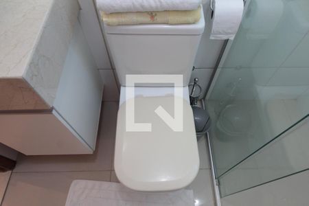 Banheiro Social de apartamento à venda com 3 quartos, 90m² em Serrano, Belo Horizonte