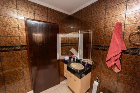 Banheiro de casa à venda com 2 quartos, 90m² em Parque Boturussu, São Paulo