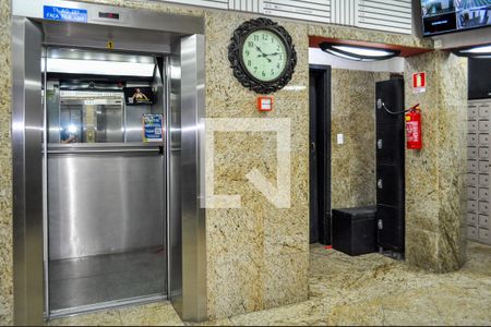 Área comum de kitnet/studio para alugar com 1 quarto, 36m² em Centro Histórico, Porto Alegre