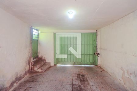 Garagem de casa à venda com 3 quartos, 170m² em Vila Jardim, Porto Alegre