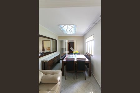 Sala de Jantar de casa à venda com 3 quartos, 400m² em Parque dos Bancários, São Paulo