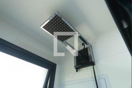 Banheiro de kitnet/studio para alugar com 1 quarto, 29m² em Campo Belo, São Paulo