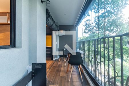 Varanda de kitnet/studio para alugar com 1 quarto, 29m² em Campo Belo, São Paulo