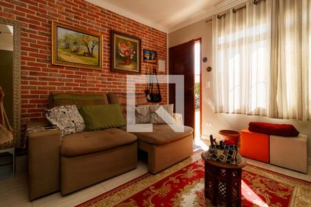 Sala de casa para alugar com 2 quartos, 75m² em Jardim Virginia Bianca, São Paulo