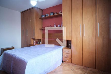 Quarto 3 de casa à venda com 5 quartos, 190m² em Vila Franci, São Paulo