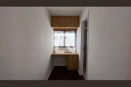 Quarto de Serviço de apartamento à venda com 3 quartos, 225m² em Cerqueira César, São Paulo