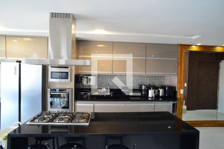 Cozinha de apartamento à venda com 3 quartos, 230m² em Barra da Tijuca, Rio de Janeiro
