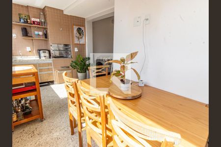 Varanda de apartamento à venda com 2 quartos, 75m² em Vila Bertioga, São Paulo