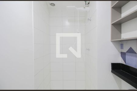 Banheiro de apartamento à venda com 1 quarto, 25m² em Vila Andrade, São Paulo