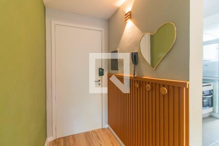 Hall de entrada de apartamento à venda com 3 quartos, 72m² em Teresópolis, Porto Alegre