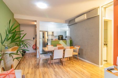 Sala de apartamento à venda com 3 quartos, 72m² em Teresópolis, Porto Alegre