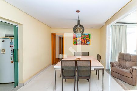 Sala de apartamento à venda com 3 quartos, 180m² em Coração Eucarístico, Belo Horizonte
