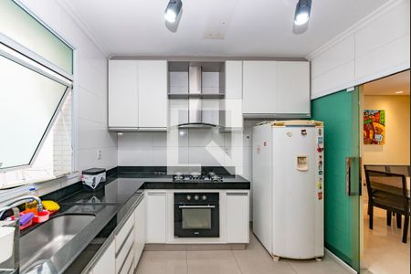 Cozinha de apartamento à venda com 3 quartos, 180m² em Coração Eucarístico, Belo Horizonte