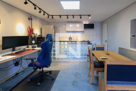 Casa 2 Sala/Quarto de casa à venda com 6 quartos, 250m² em Vila Lageado, São Paulo