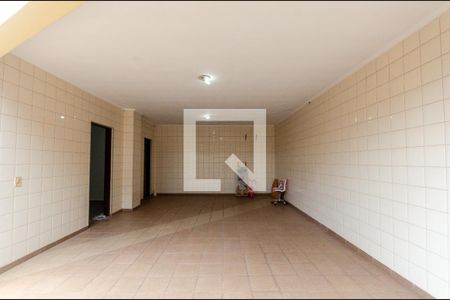 Garagem de casa à venda com 4 quartos, 203m² em Chácara Inglesa, São Paulo