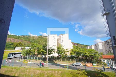 Vista do Quarto 1 de apartamento para alugar com 2 quartos, 44m² em Morro Santana, Porto Alegre