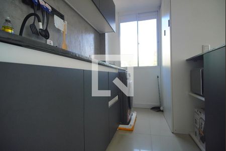 Cozinha de apartamento à venda com 2 quartos, 44m² em Morro Santana, Porto Alegre