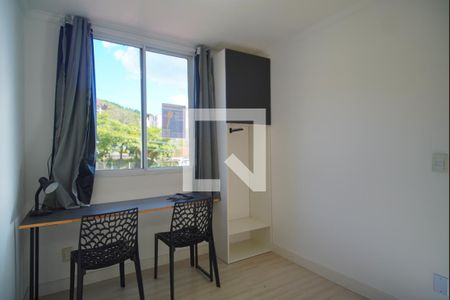 Quarto 1 de apartamento para alugar com 2 quartos, 44m² em Morro Santana, Porto Alegre