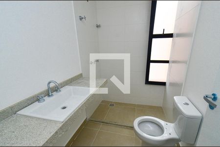 Banheiro Suíte 1 de apartamento à venda com 2 quartos, 76m² em Serra, Belo Horizonte