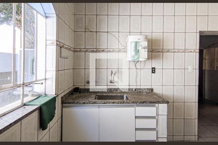 Cozinha de casa à venda com 4 quartos, 360m² em Santa Inês, Belo Horizonte