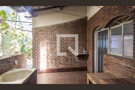 Churrasqueira de casa à venda com 4 quartos, 360m² em Santa Inês, Belo Horizonte