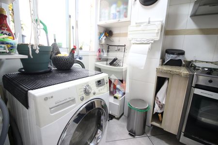 Área de Serviço de apartamento à venda com 2 quartos, 60m² em Vila Osasco, Osasco