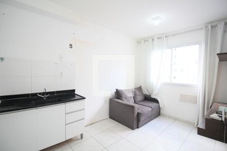 Sala/Cozinha de apartamento para alugar com 1 quarto, 24m² em Vila Nova das Belezas, São Paulo