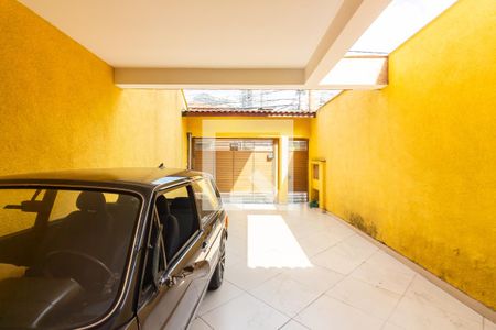 Garagem de casa à venda com 4 quartos, 220m² em Vila Osasco, Osasco