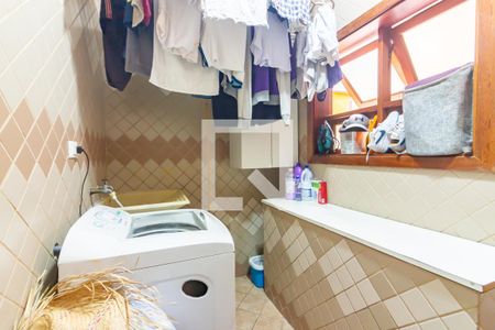 Área de Serviço de casa à venda com 4 quartos, 220m² em Vila Osasco, Osasco