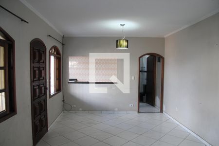 Casa para alugar com 3 quartos, 250m² em Parque Jurema, Guarulhos