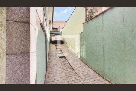 Garagem de casa à venda com 4 quartos, 100m² em Vila Guaca, São Paulo