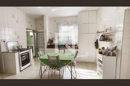 Cozinha de casa à venda com 4 quartos, 100m² em Vila Guaca, São Paulo