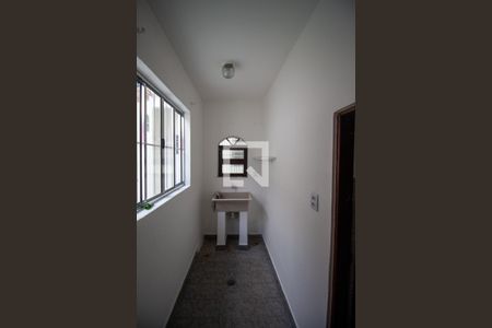 Área de Serviço de casa para alugar com 1 quarto, 45m² em Vila Doutor Eiras, São Paulo