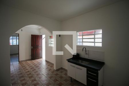 Cozinha de casa para alugar com 1 quarto, 45m² em Vila Doutor Eiras, São Paulo