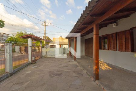 Varanda de casa à venda com 4 quartos, 220m² em Guajuviras, Canoas