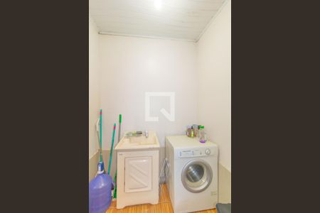 Casa 2 - Área de Serviço de casa à venda com 4 quartos, 220m² em Guajuviras, Canoas