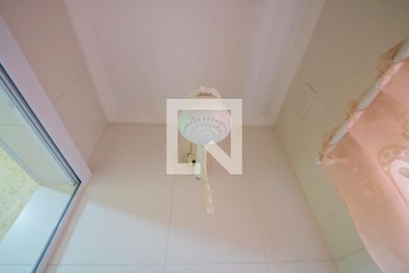 Banheiro social de casa à venda com 3 quartos, 298m² em Vila Linda, Santo André