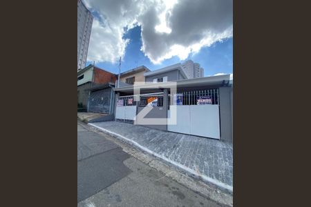 Fachada e placa de casa à venda com 3 quartos, 150m² em Jardim Dourado, Guarulhos