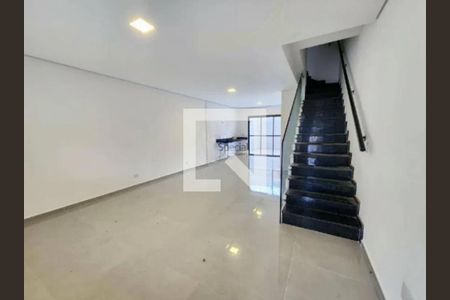 Casa à venda com 3 quartos, 92m² em Vila Carrão, São Paulo