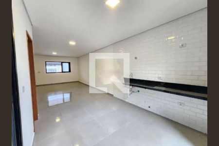 Casa à venda com 3 quartos, 131m² em Vila Carrão, São Paulo