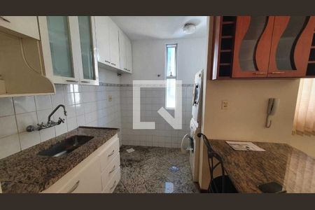 Cozinha de apartamento para alugar com 1 quarto, 63m² em Santa Efigênia, Belo Horizonte