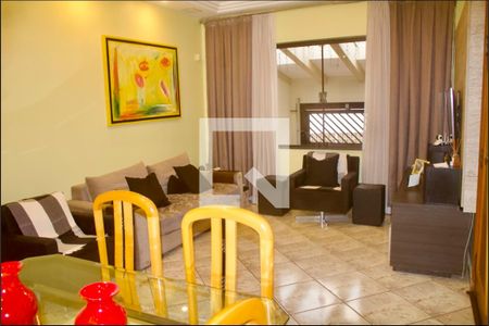 Sala de casa à venda com 3 quartos, 170m² em Vila Prudente, São Paulo