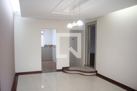 Quarto 2 de casa à venda com 5 quartos, 557m² em Tirol, Contagem