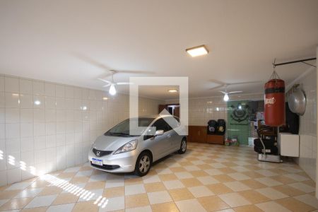 Garagem de casa à venda com 3 quartos, 240m² em Vila Constança, São Paulo