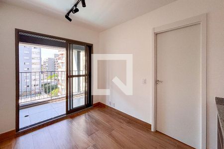 Sala/Cozinha de kitnet/studio à venda com 1 quarto, 33m² em Cerqueira César, São Paulo