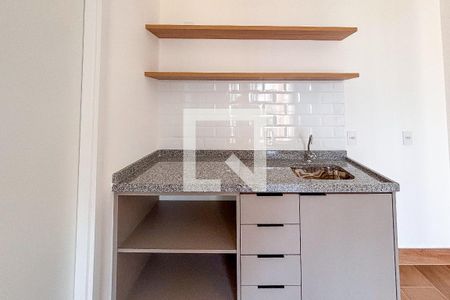 Sala/Cozinha de kitnet/studio à venda com 1 quarto, 33m² em Cerqueira César, São Paulo