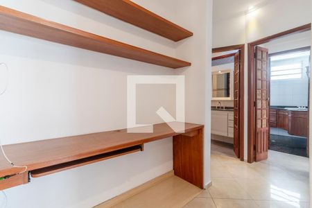 Corredor de apartamento para alugar com 3 quartos, 182m² em Paraíso, São Paulo