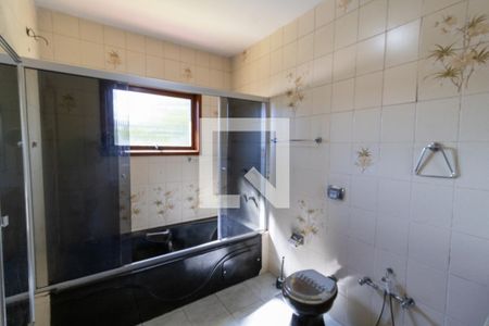 Banheiro da Suíte de casa à venda com 4 quartos, 286m² em Ipanema, Porto Alegre